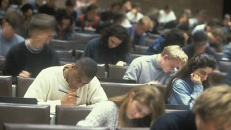 Mes études : Facs, l’Unef dénonce des frais d’inscriptions illégaux !