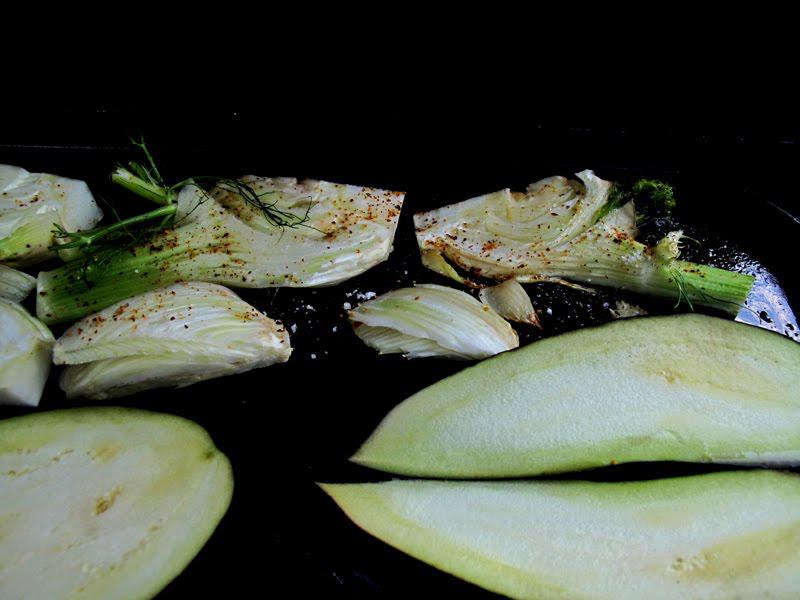 Salade de fèves et grillades
