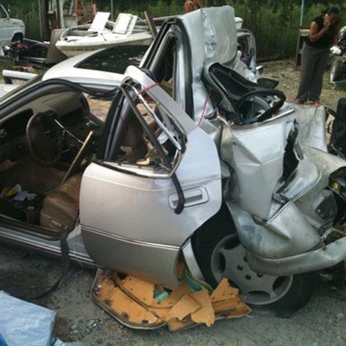 Cameroun, accident de Pius Njawé: voici les vraies photos de la voiture accidentée