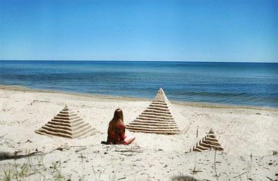 Margaret Durow, artiste née en 1989, fait exactement le g...