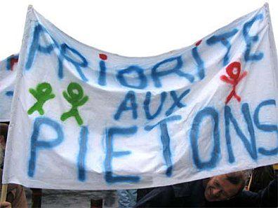 priorite-aux-pietons-comp-401.jpg