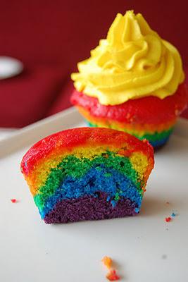 Arc en ciel et cupcakes power