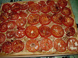 La-pizza-au-thon-et-a-la-tomate-4.jpg