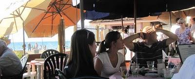 Ces odieux touristes (français)!