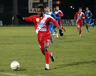 R C Bandal a étrillé Milambo : 7-1