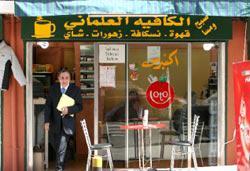 Cafés arabes : un élixir* de culture et de politique