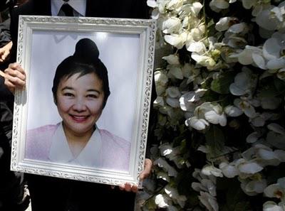 Nina Wang une des femmes les plus excentriques d'asie et des plus riches