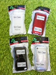 Il me reste 4 coques iPhone 3G/3GS...