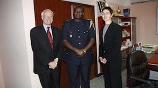 L’Ambassadeur du Canada et le chargé d’Affaires des Usa ont visité l’Inspecteur général adjoint de la police nationale