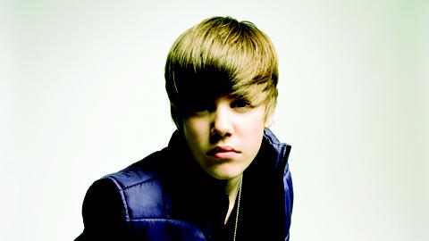 Justin Bieber ... écoutez son futur single U Smile ... avec les paroles