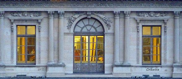 Le-Louvre-en-Nocturne-copie.jpg