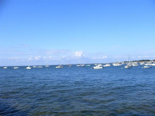 j'ai la télé, les deux  chaînes et la couleur...