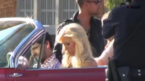 Paris Hilton sur le tournage de sa nouvelle pub