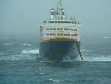 Cameroun: un navire néerlandais de déchets toxiques au large de l'Afrique,  