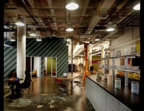facebook bureaux locaux 15 550x423 Découvrez les locaux de Facebook en 26 photos