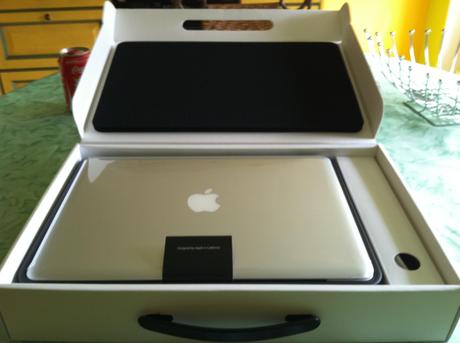 IMG 0056 Unboxing : Macbook Pro 13 pouces (mi 2010)
