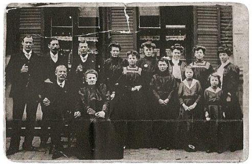 Photo de famille, marchands de moutarde, rue Colbert, Lille