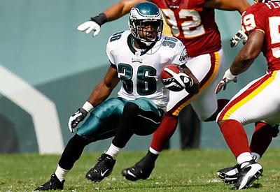 Les Miettes du Dimanche: Brian Westbrook, Stafon Johnson et plus...