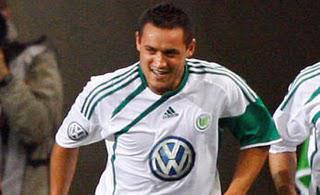 Ziani titularisé, Wolfsburg se qualifie