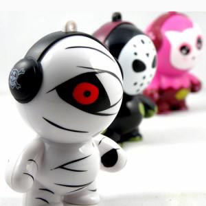 Des Mini poupée Haut parleur actif pour mp3/iPod/ordinateur qui ont un Look tres .....