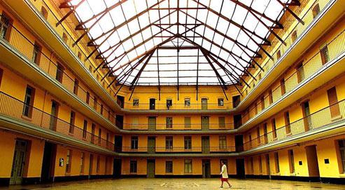 Une bonne partie des anciens appartements du familistère de Guise, classé monument historique en 1991, a été transformé en musée. (crédits photo : Philippe Huguen/AFP)
