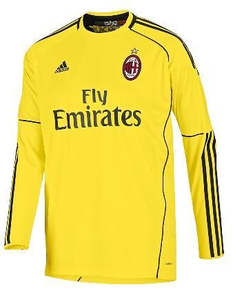 ac milan maillot 2011 2 Nouveau maillot saison 2010 2011 de l’AC Milan