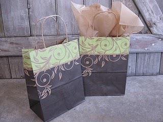 Des sacs en papier recyclé pour ma boutique