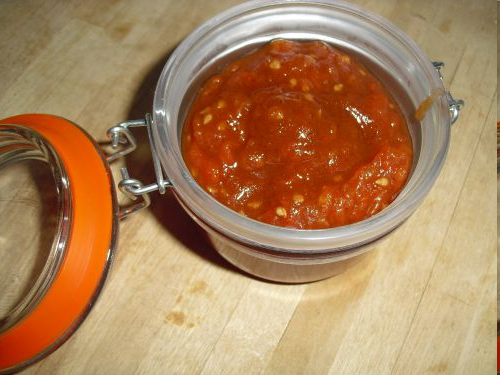 CONFITURE DE TOMATES ROUGES – de Nouschka