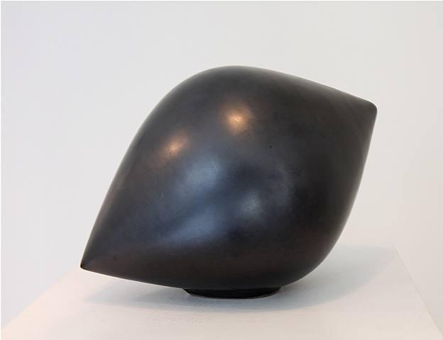 artwork images 425170748 584068 georges jouve Sculpture toupie en céramique emaillée noire de Georges Jouve   Céramique Design & Moderne