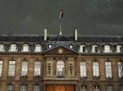 Rentrer nuit dans cour l’Elysée Simple comme gyrophare