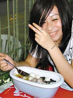 Ouais douteux comme restaurant!!! (Made in Japan!)