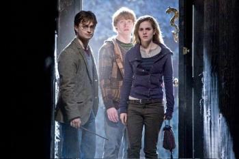 Nouvelle photo du trio d'Harry Potter au 11 Square Grimmaurd