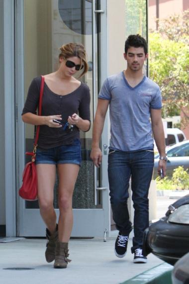 43396, LOS ANGELES, CALIFORNIA - Monday August 9, 2010. Ashley Greene of Twilight and Joe Jonas spotted spending the afternoon together, grabbing coffee and riding in the same car. The two have fueled speculation that they're dating, after being spotted having lunch together on several occasions late last month. Greene made an appearance at Wet Republic over the weekend in Vegas. Photograph:  Anthony, PacificCoastNews.com