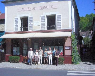 Auberge Ravoux GROUPE.jpg