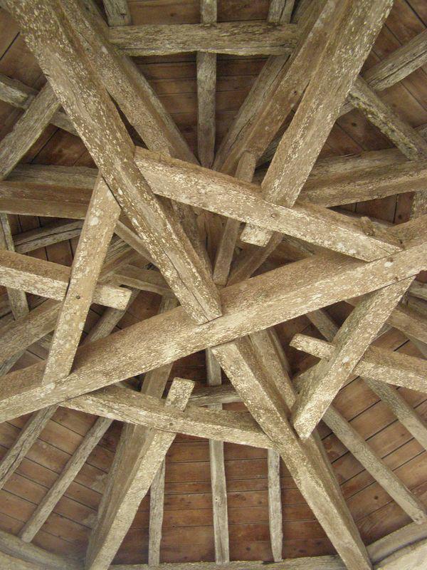 Le silence majeur au faîte du clocher (Jean-Claude Izzo)