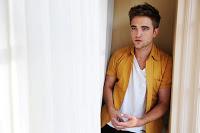 Robert Pattinson