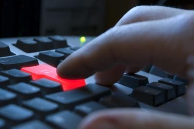 attaque informatique Rumeur, bad buzz, fuite d’information… quels sont les vrais risques encourus par les entreprises sur les médias sociaux ?