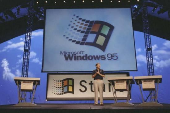 windows95launch 550x366 Anniversaire des 15 ans de Windows 95 en vidéo : nostalgie