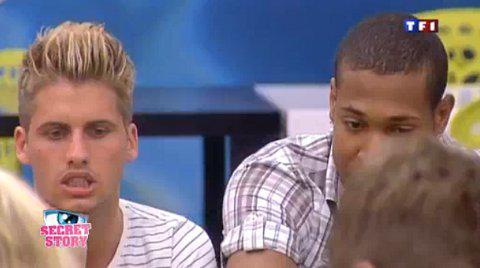 Secret Story 4 ... Benoit teste le fauteuil de la dernière chance