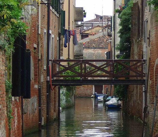 UNE JOLIE PASSERELLE