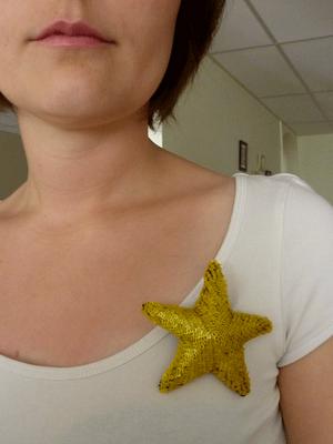 Stéphanie Lotgering: la poupée 50's glacée d'élégance.