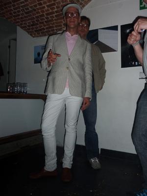 La soeurette qui fait aussi bouger ton corps.