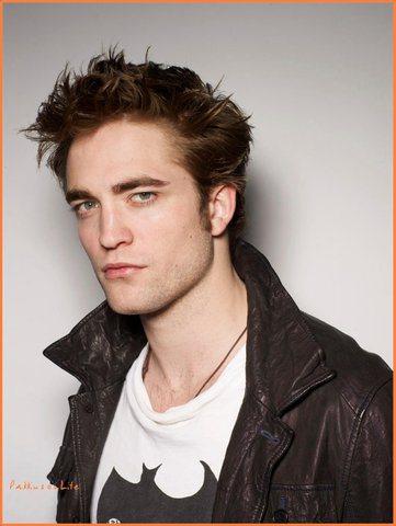 Robert Pattinson: La suite du photoshoot pour Shining.