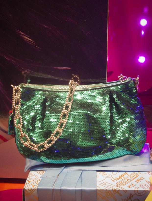 SIPA_sipausa31120398_000003