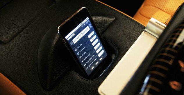 Mercedez sort une Apple iCar