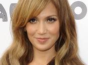 Jennifer Lopez réclame Kanye West pour sauver album