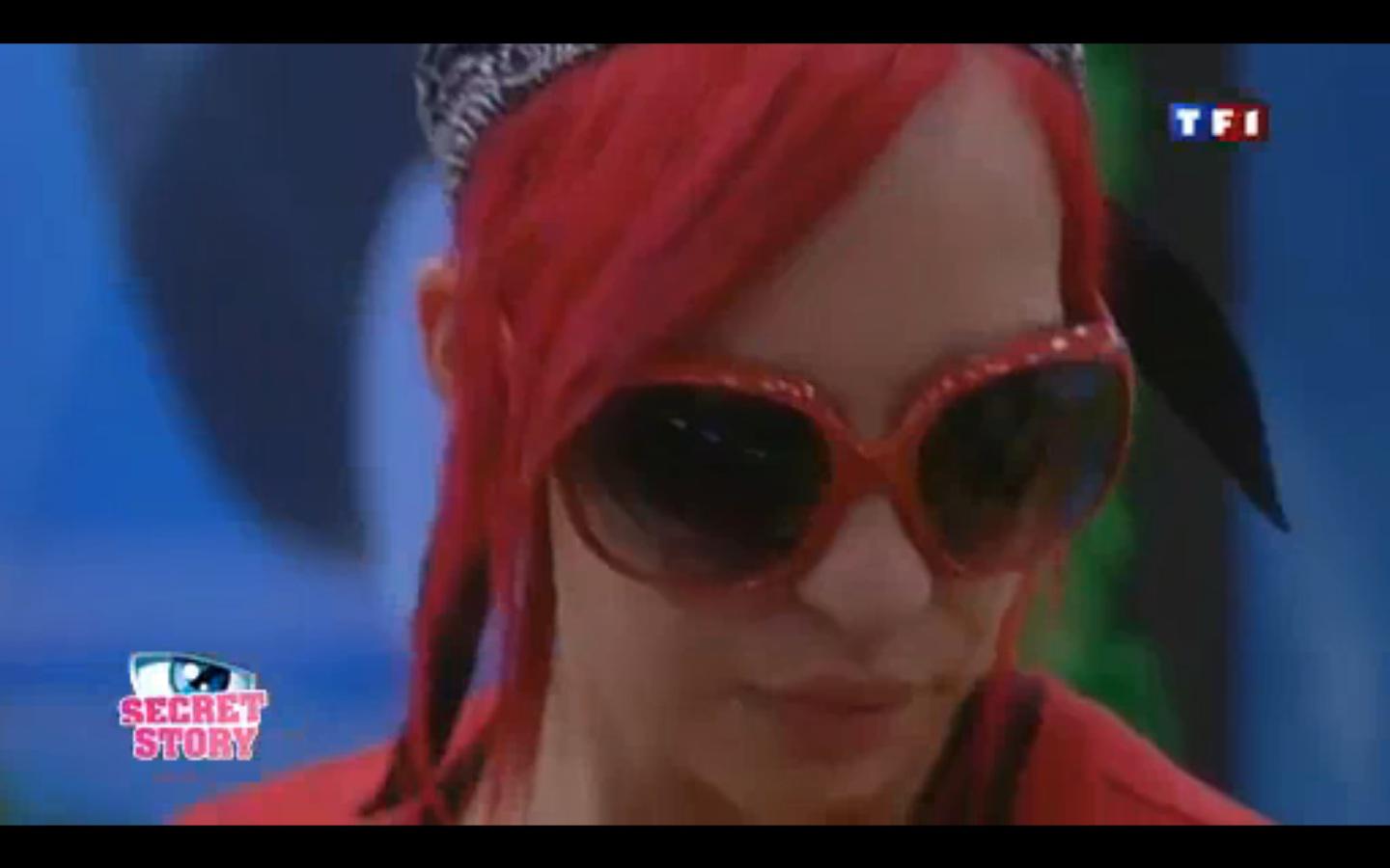 Secret story 4 – Charlotte a la pression et fond en larmes ! (VIDEO)