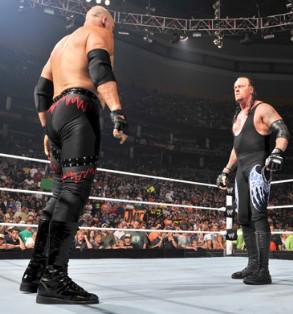 Undertaker agressé par Kane
