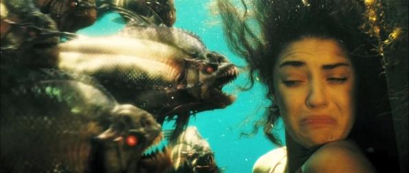 Piranha 3D Deuxième été ensanglanté pour Piranha 3D