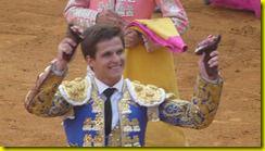 N-AZ6646 - Vuelta d' El Juli avec les oreilles (2)